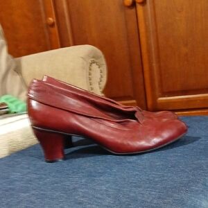 Handmade Chic Maroon Women's Heels